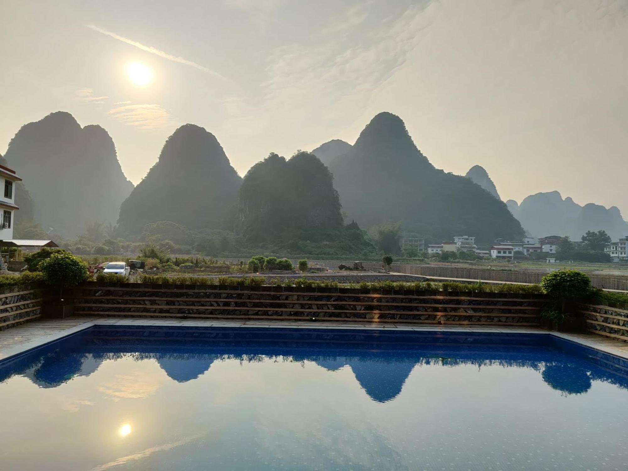 Yangshuo Tea Cozy--One Way Free Pick Up From Airport Or Ts 4 Nights Guest House Exterior photo