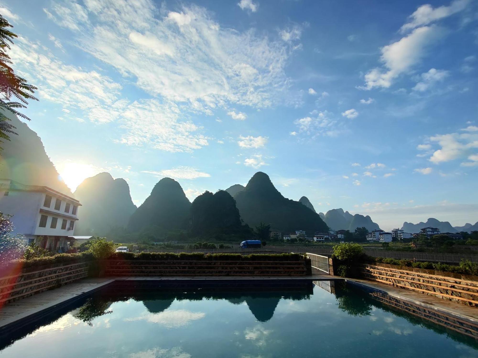 Yangshuo Tea Cozy--One Way Free Pick Up From Airport Or Ts 4 Nights Guest House Exterior photo